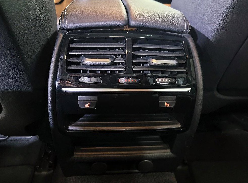BMW 5시리즈 520i 럭셔리 사진 17