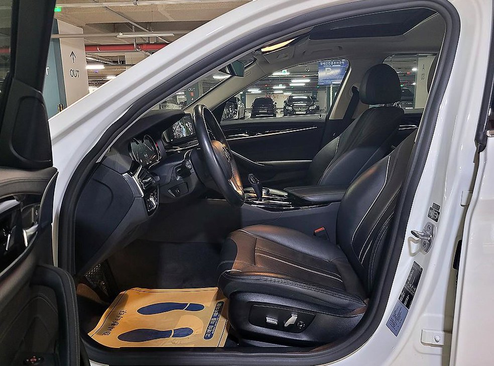 BMW 5시리즈 520i 럭셔리 사진 7