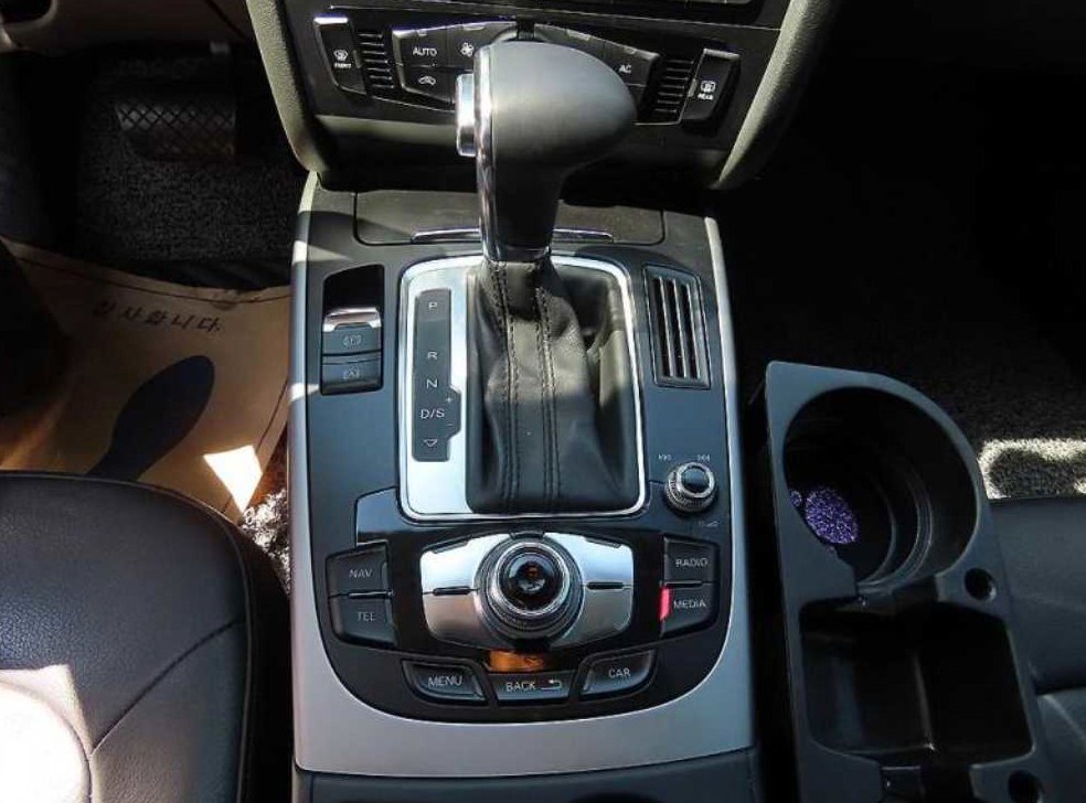아우디 A4 2.0 TDI 사진 10