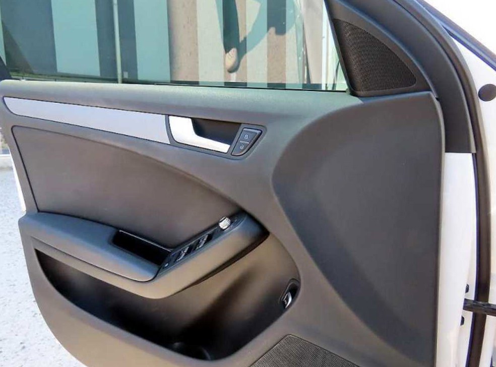 아우디 A4 2.0 TDI 사진 11