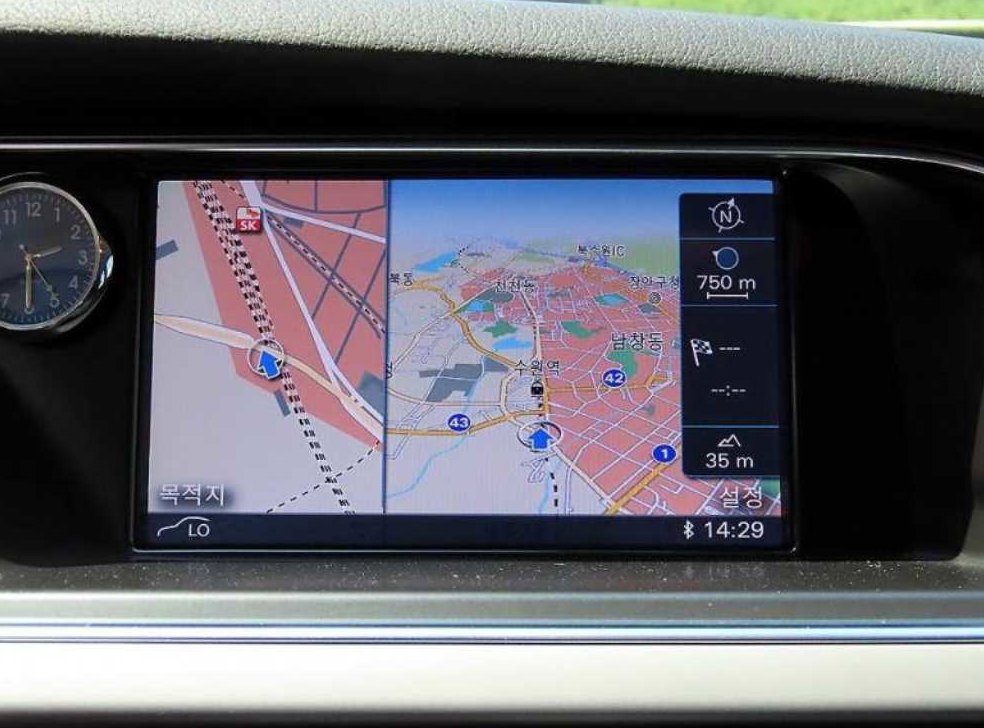아우디 A4 2.0 TDI 사진 14