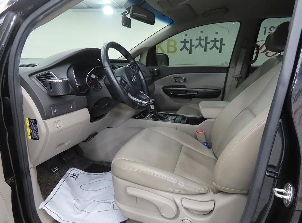 기아 카니발 디젤 11인승 럭셔리 사진 5