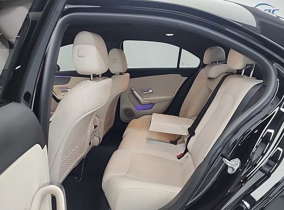 벤츠 A 클래스 A220 세단 사진 12