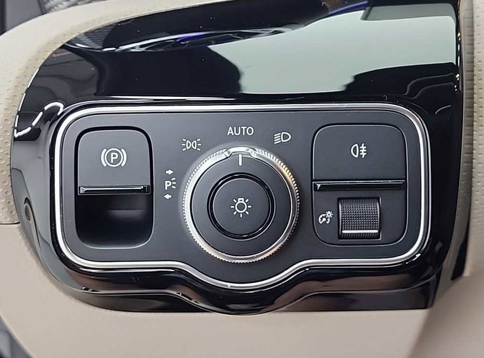 벤츠 A 클래스 A220 세단 사진 17
