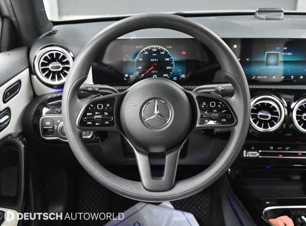 벤츠 A 클래스 A220 해치백 사진 13