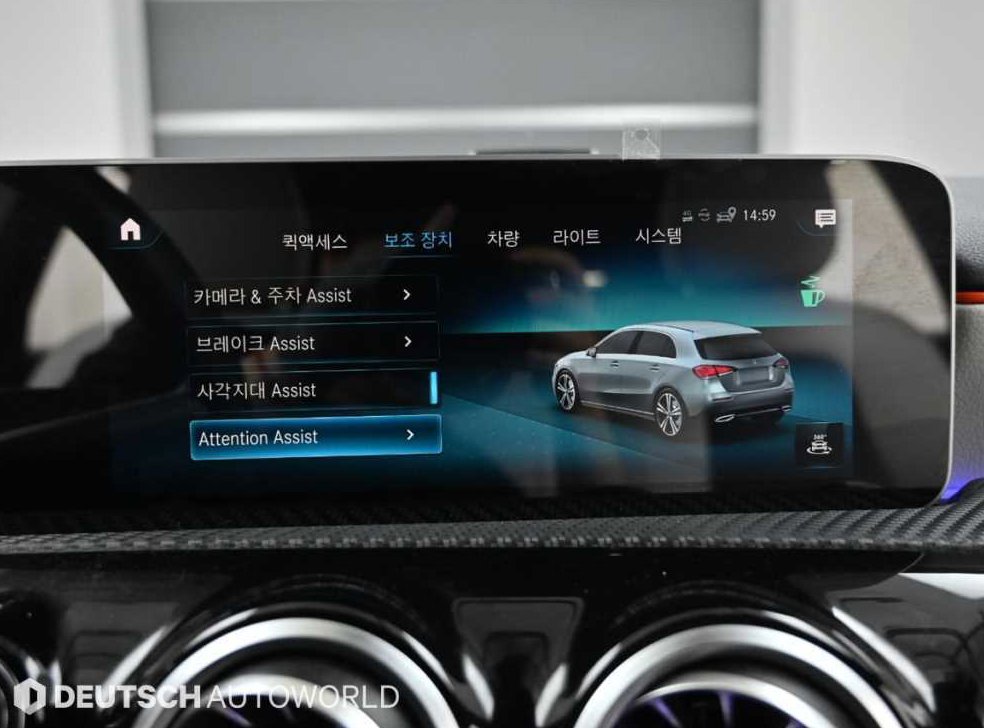 벤츠 A 클래스 A220 해치백 사진 16