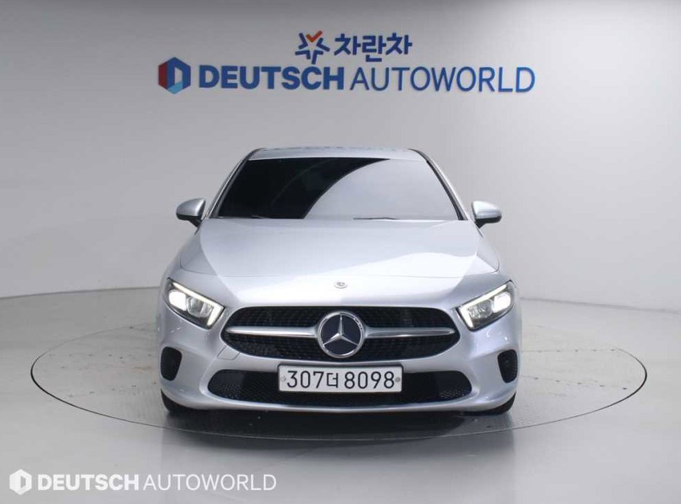 벤츠 A 클래스 A220 해치백 사진 3