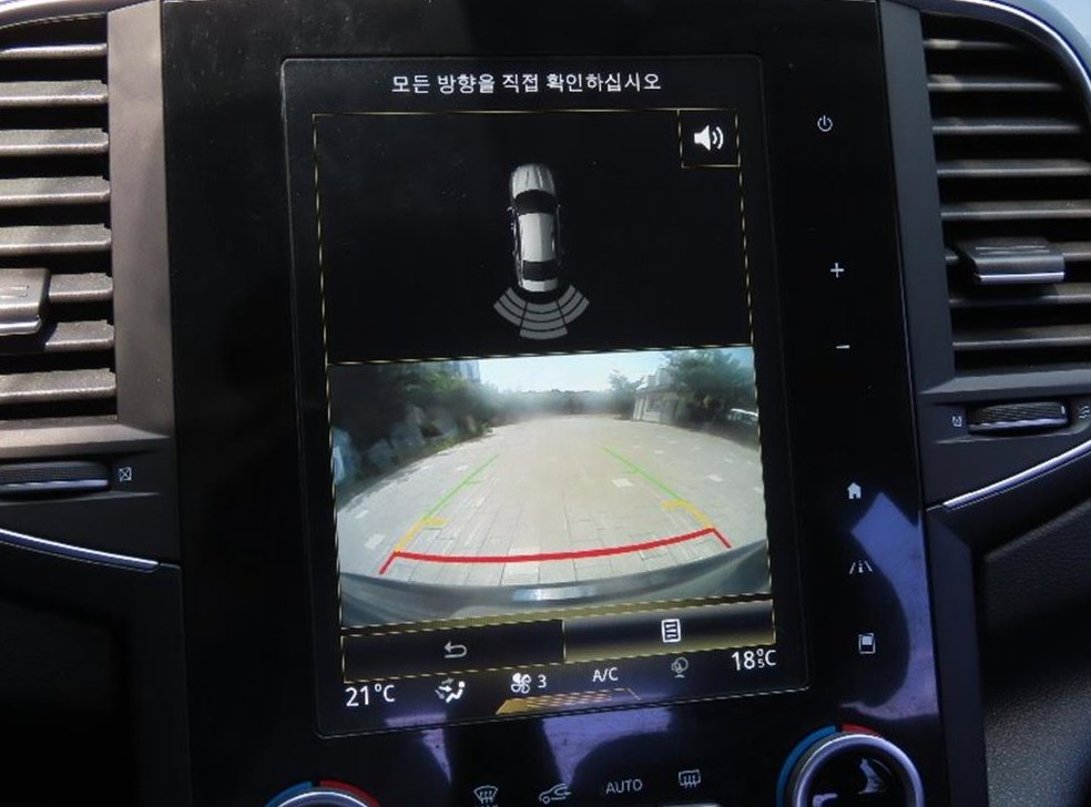 르노코리아(삼성) SM6 가솔린 2.0 GDe 사진 10