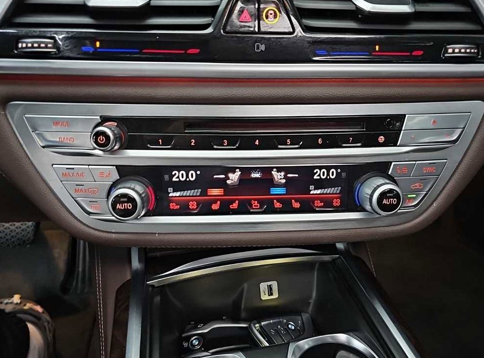 BMW 7시리즈 730Ld xDrive 사진 10