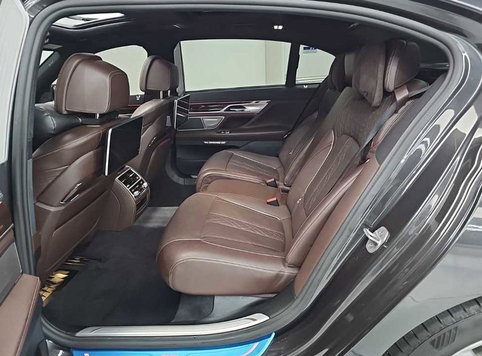 BMW 7시리즈 730Ld xDrive 사진 12