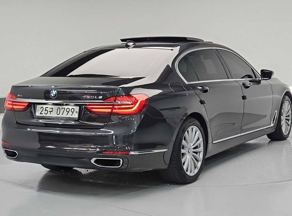BMW 7시리즈 730Ld xDrive 사진 4
