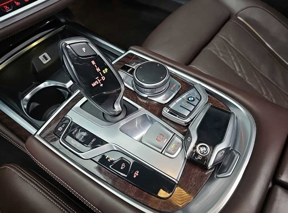 BMW 7시리즈 730Ld xDrive 사진 8