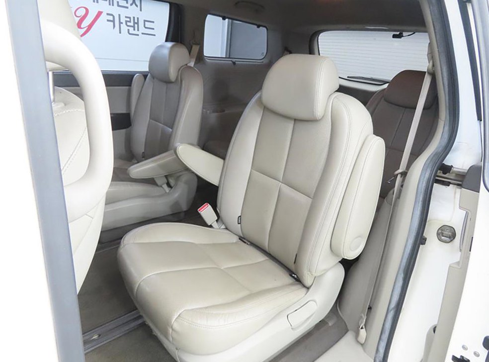 기아 카니발 디젤 9인승 노블레스 사진 7