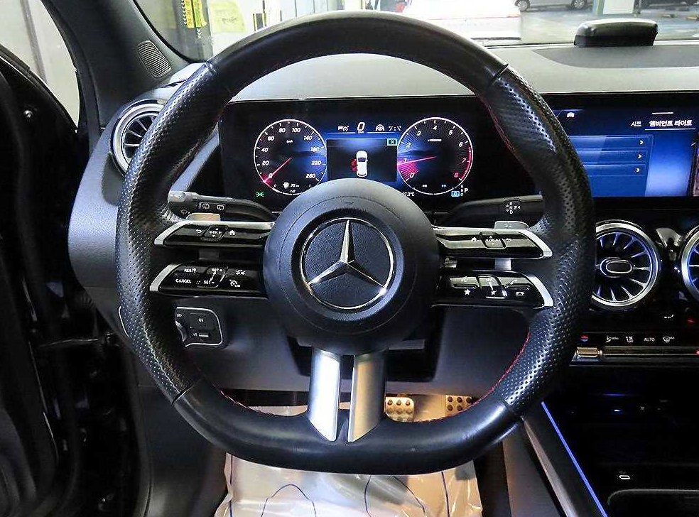 벤츠 GLA 클래스 GLA250 4MATIC 사진 8