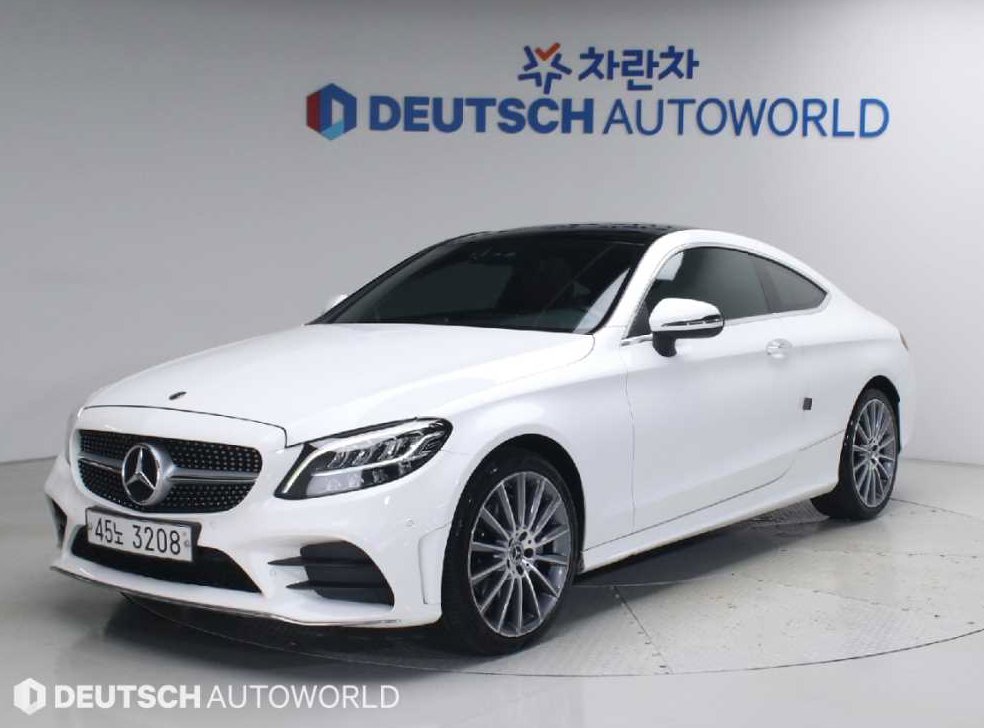 벤츠 C 클래스 C220 d 4MATIC 쿠페