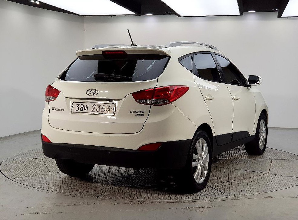 현대 투싼 2WD VGT LX20 사진 4