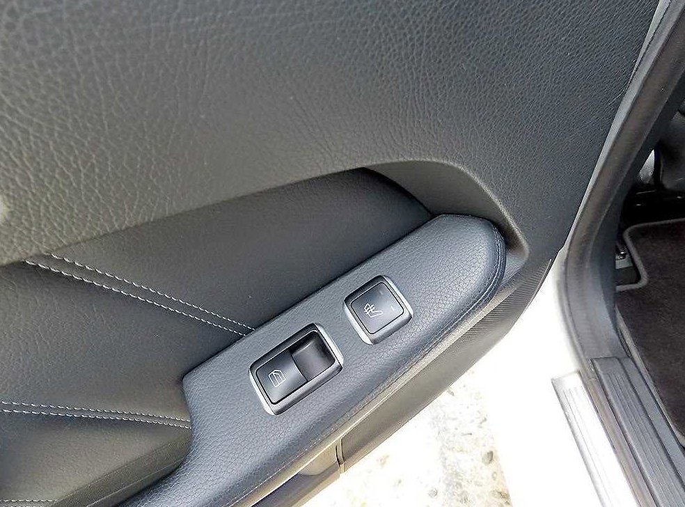 벤츠 E 클래스 E300 아방가르드 사진 15