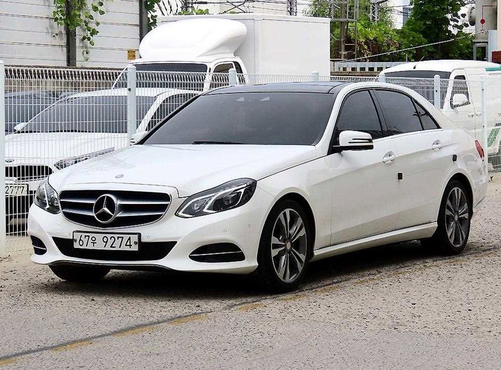 벤츠 E 클래스 E300 아방가르드 사진 2