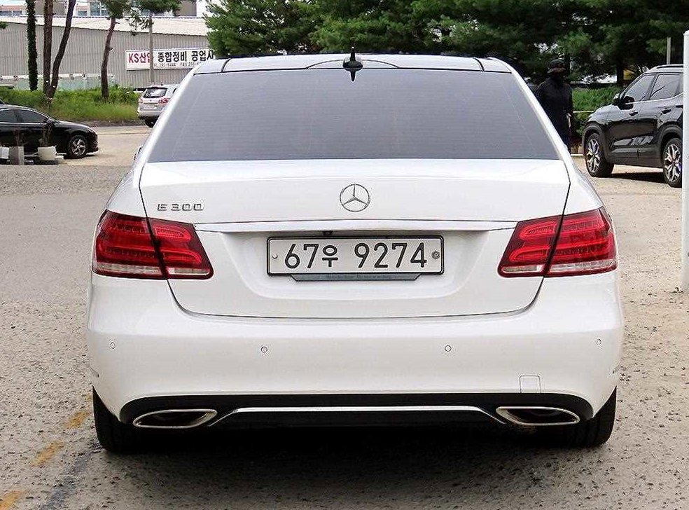 벤츠 E 클래스 E300 아방가르드 사진 4