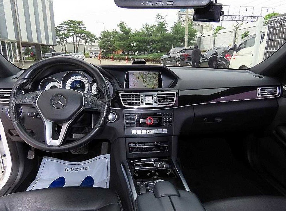 벤츠 E 클래스 E300 아방가르드 사진 7