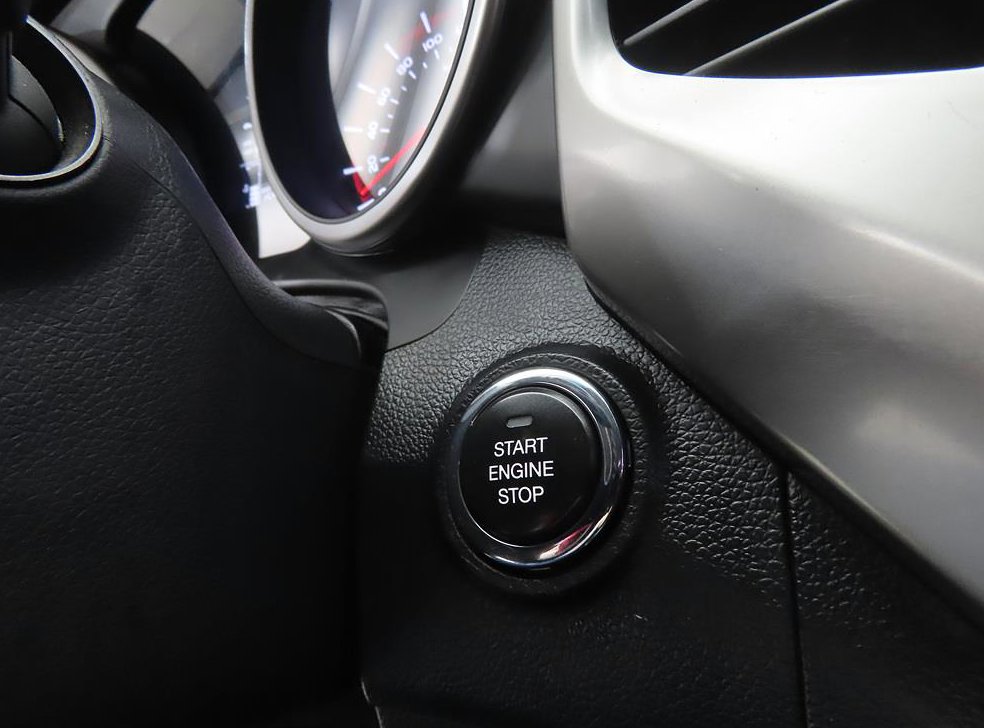 KG모빌리티(쌍용)  티볼리 가솔린 2WD 1.6 VX 사진 18