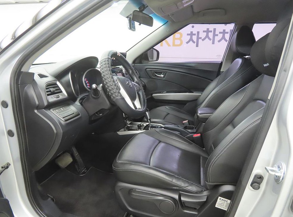 KG모빌리티(쌍용)  티볼리 가솔린 2WD 1.6 VX 사진 5