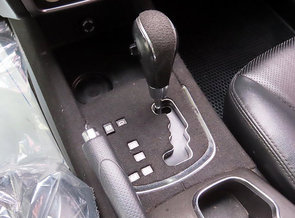 KG모빌리티(쌍용)  코란도 2WD 2.0 CVT 사진 10