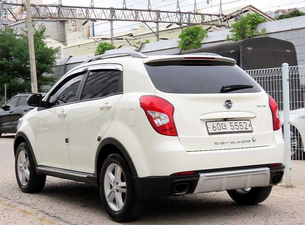 KG모빌리티(쌍용)  코란도 2WD 2.0 CVT 사진 3