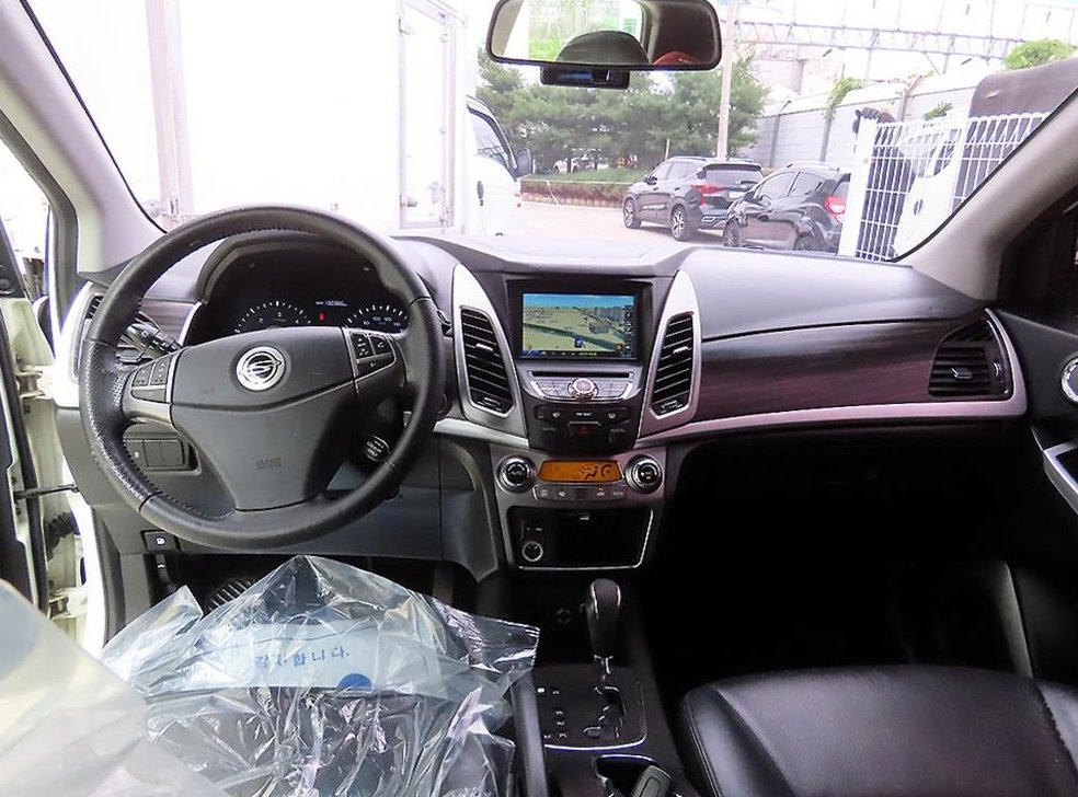 KG모빌리티(쌍용)  코란도 2WD 2.0 CVT 사진 7