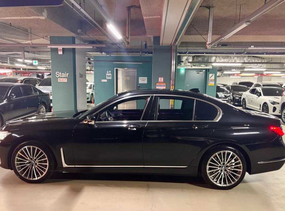 BMW 7시리즈 730d xDrive 디자인 퓨어 엑설런스 사진 18