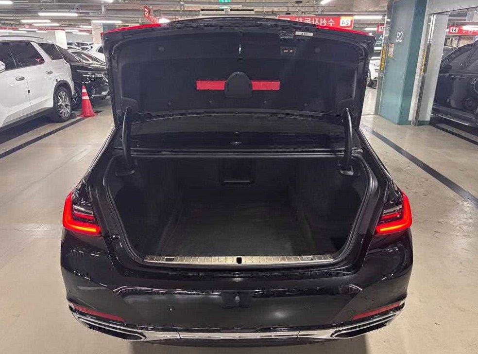 BMW 7시리즈 730d xDrive 디자인 퓨어 엑설런스 사진 19
