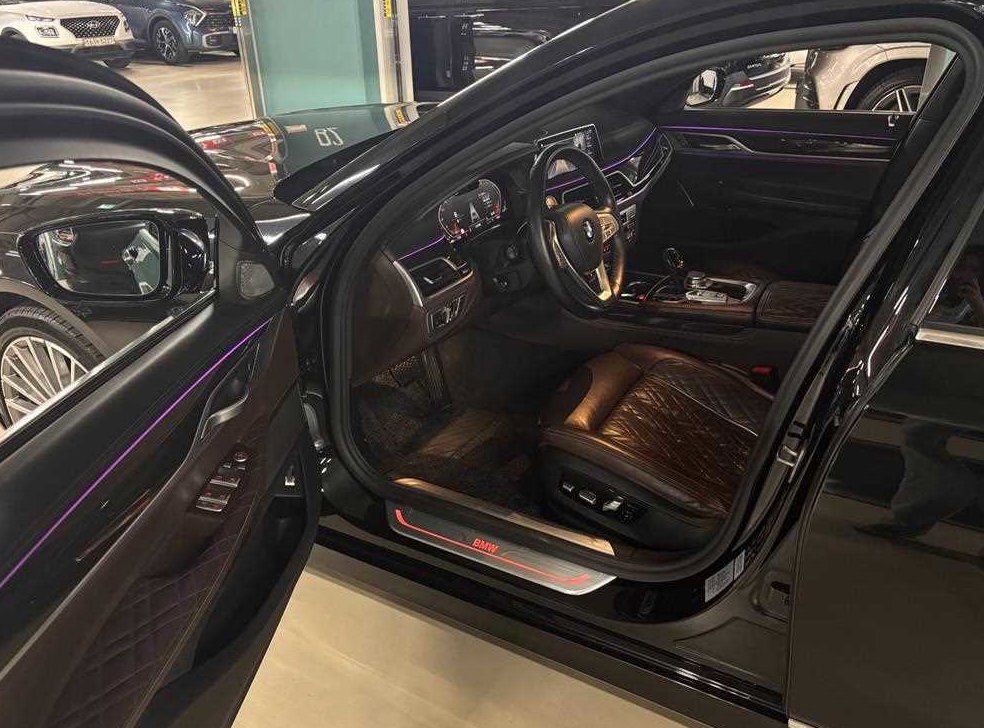BMW 7시리즈 730d xDrive 디자인 퓨어 엑설런스 사진 5