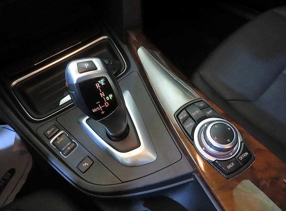 BMW 3시리즈 320d xDrive 사진 12