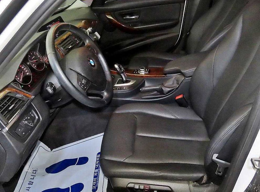 BMW 3시리즈 320d xDrive 사진 6