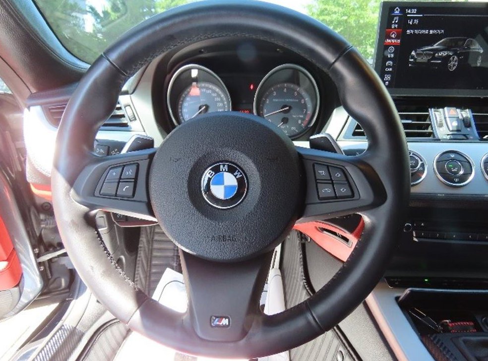 BMW Z4 sDrive 35is 사진 15
