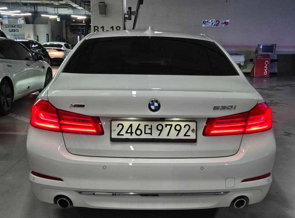 BMW 5시리즈 530i xDrive 럭셔리 플러스 사진 4