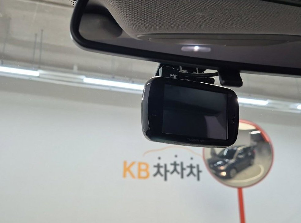 KG모빌리티(쌍용)  티볼리 2WD 디젤 1.6 IX 사진 16