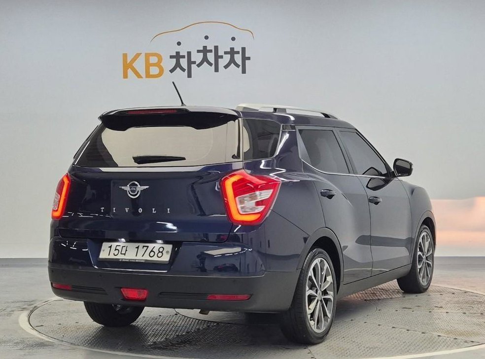 KG모빌리티(쌍용)  티볼리 2WD 디젤 1.6 IX 사진 3