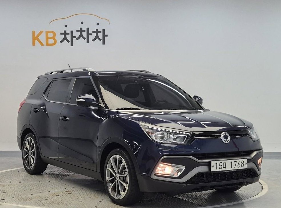 KG모빌리티(쌍용)  티볼리 2WD 디젤 1.6 IX 사진 4