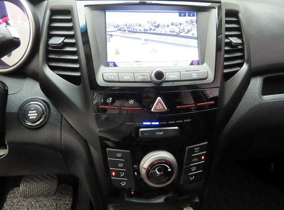 KG모빌리티(쌍용)  티볼리 2WD 가솔린 1.6 IX 사진 10