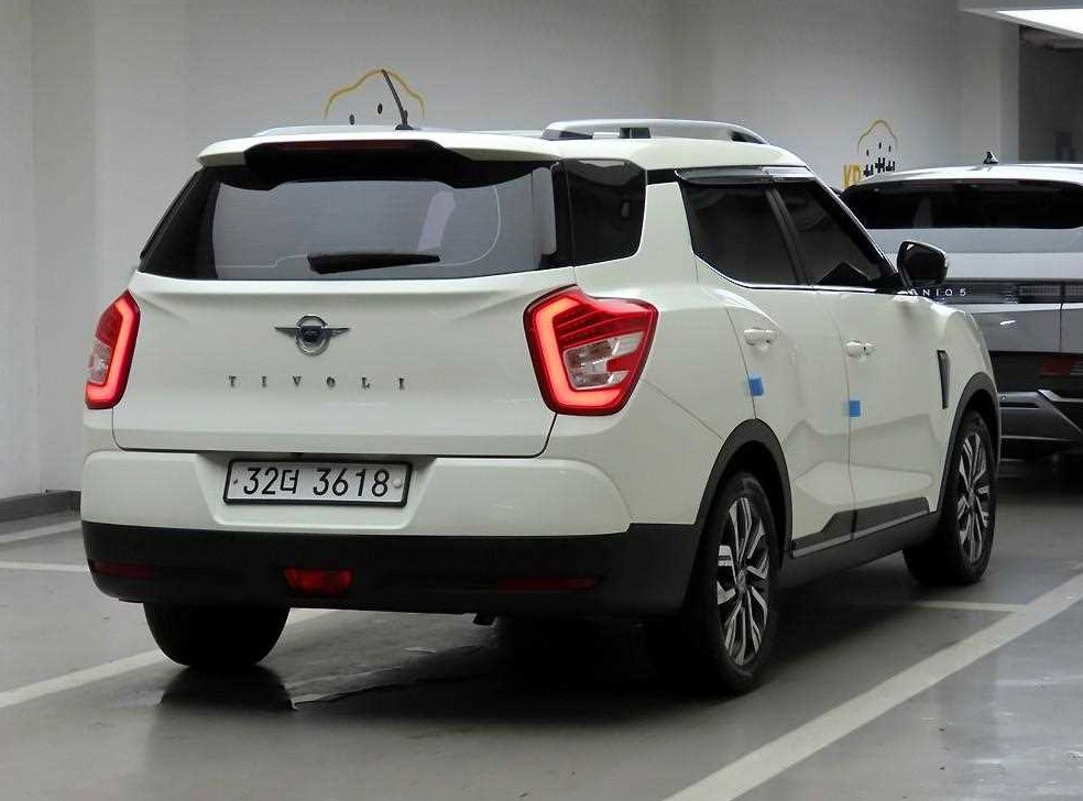 KG모빌리티(쌍용)  티볼리 2WD 가솔린 1.6 IX 사진 4