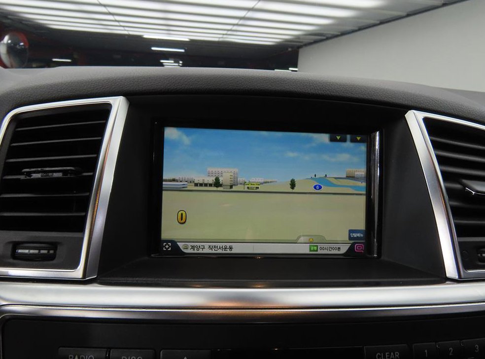 벤츠 M 클래스 ML350 블루텍 4매틱 사진 12