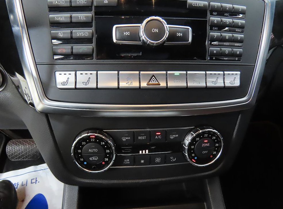 벤츠 M 클래스 ML350 블루텍 4매틱 사진 13
