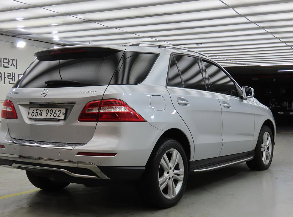 벤츠 M 클래스 ML350 블루텍 4매틱 사진 3