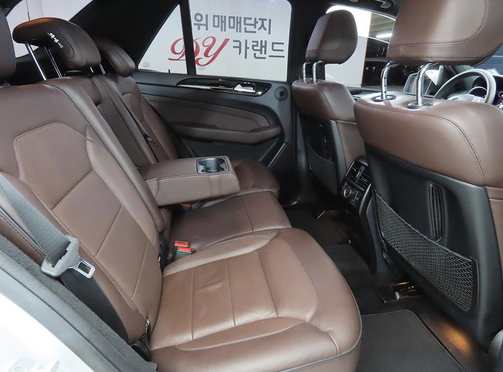 벤츠 M 클래스 ML350 블루텍 4매틱 사진 7