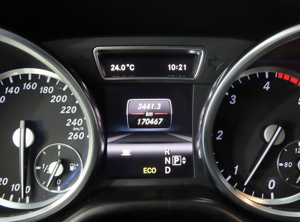 벤츠 M 클래스 ML350 블루텍 4매틱 사진 9