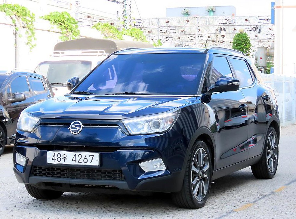 KG모빌리티(쌍용)  티볼리 디젤 2WD 1.6 LX 사진 2