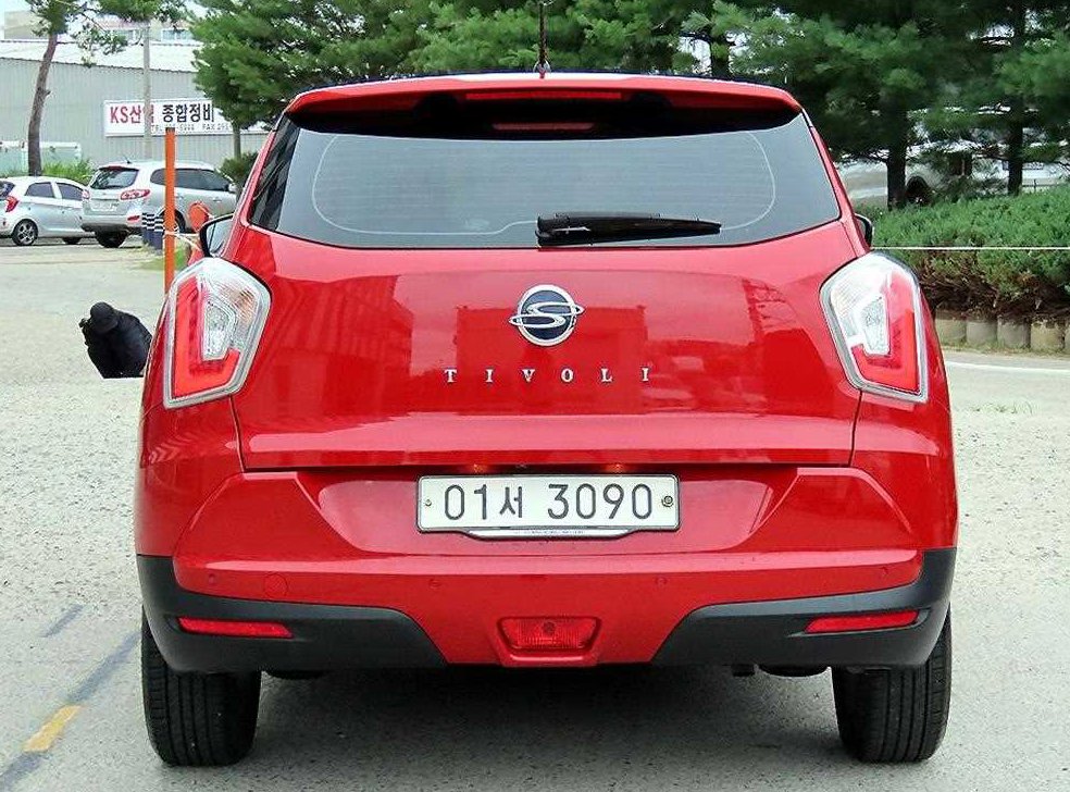 KG모빌리티(쌍용)  티볼리 2WD 가솔린 LX 사진 4