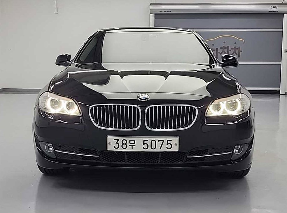 BMW 5시리즈 520d 럭셔리 플러스 프로 사진 2