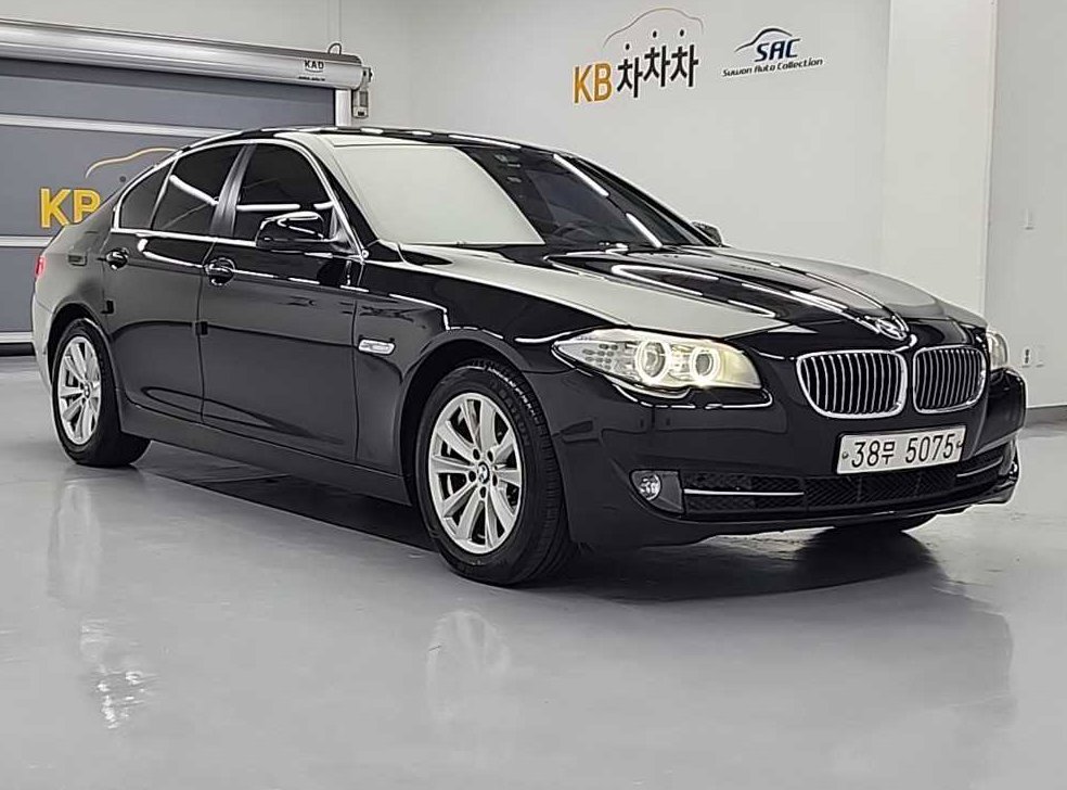 BMW 5시리즈 520d 럭셔리 플러스 프로 사진 4